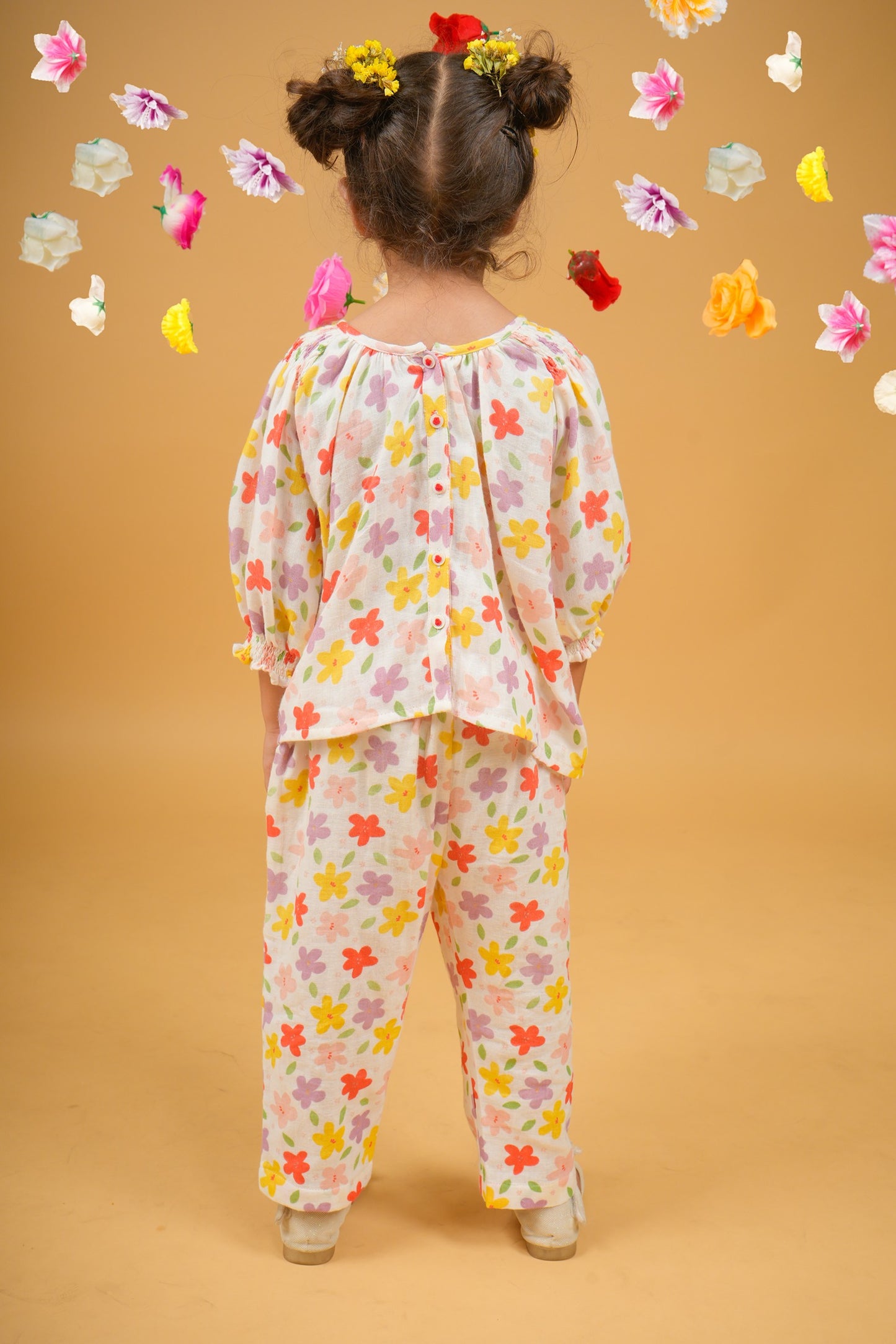 Smocked flower set