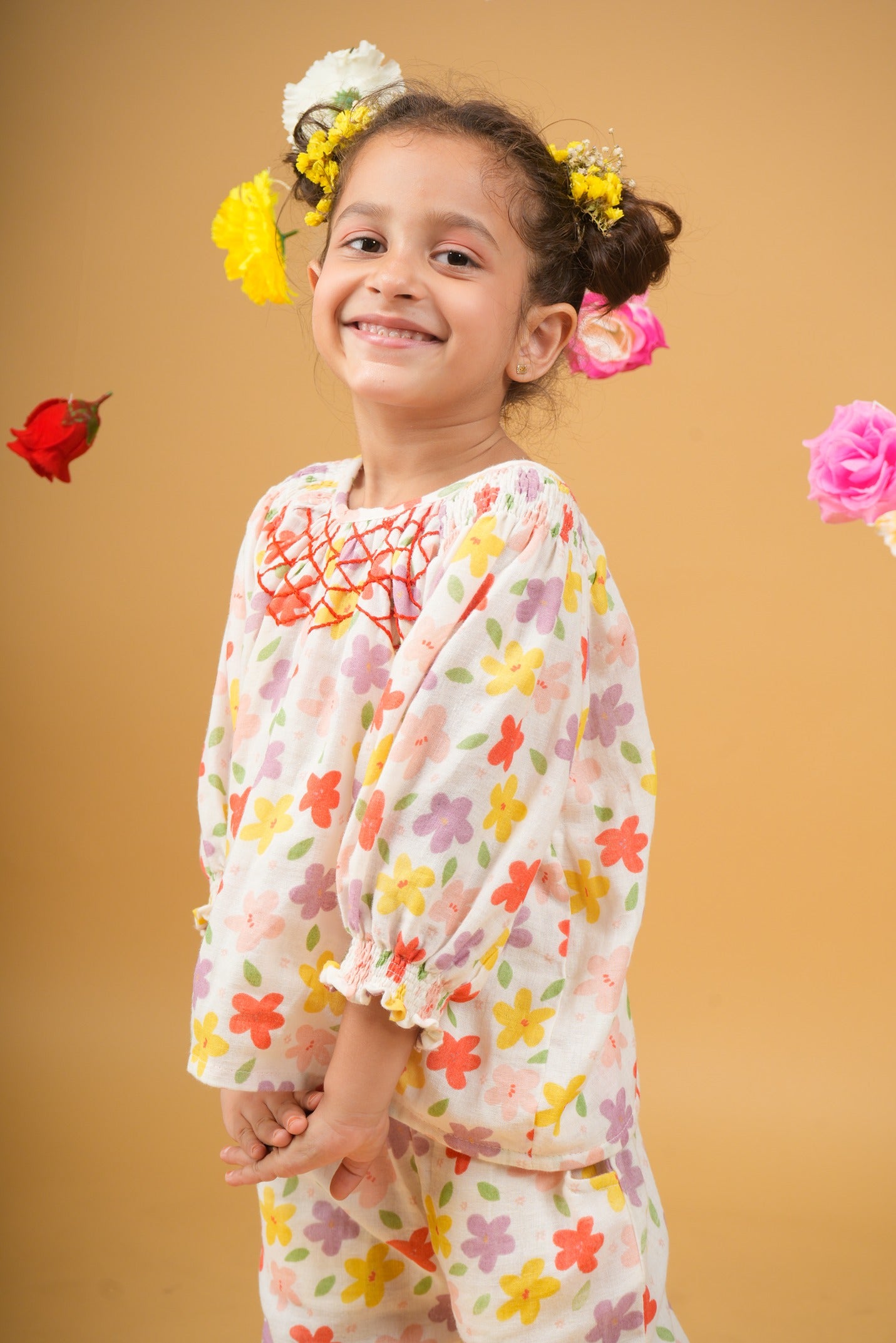 Smocked flower set