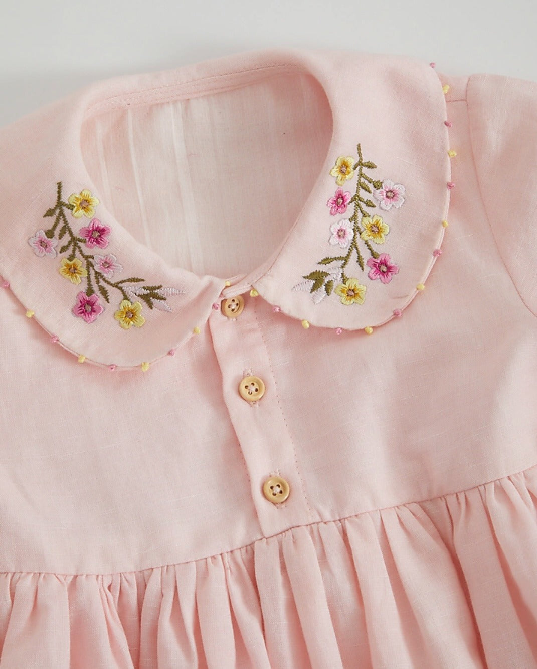 Peachy flower in my collar dress