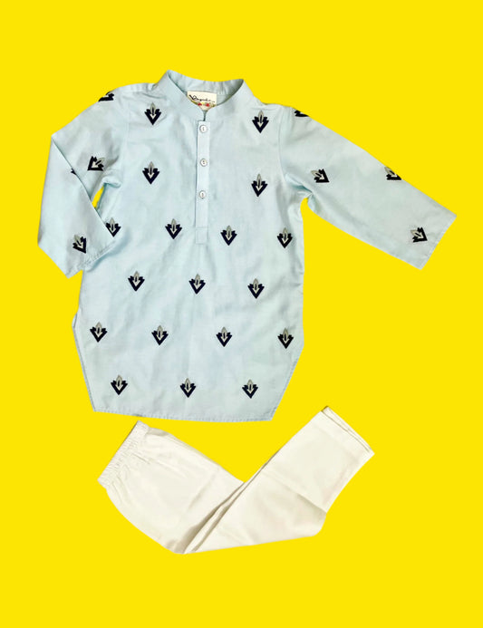 Geo embroidered kurta set